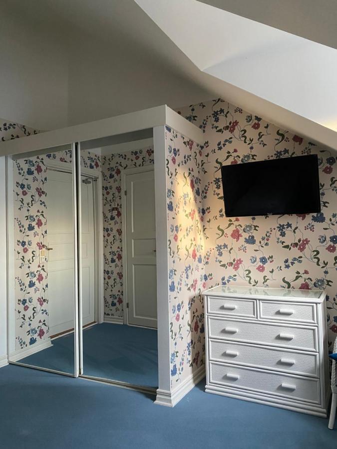 Apertins Hotell Kil Eksteriør billede